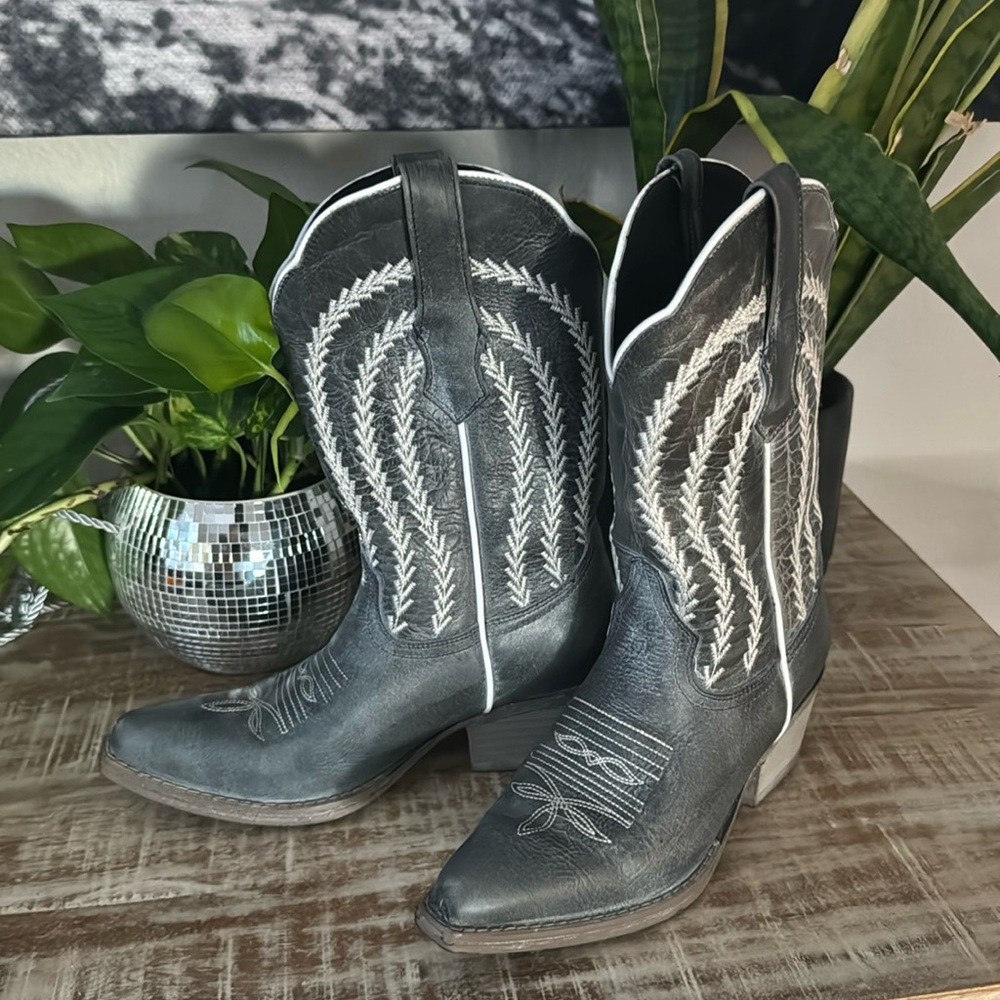 Beautiful Cowgirl Boots